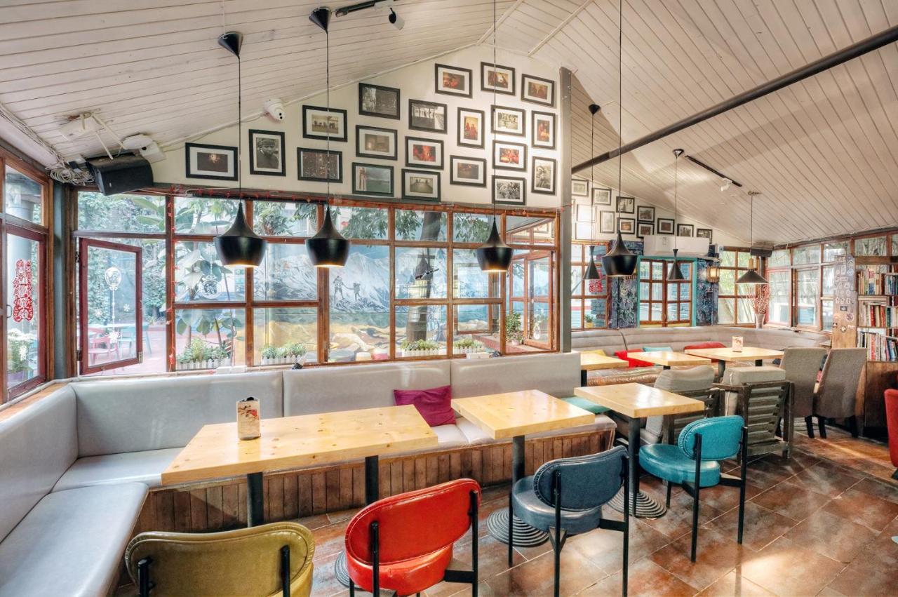 Kunming Upland International Youth Hostel Near The City Center ,2 Mins Walk To The Subway, 2 Mins Walk To The Green Lake, Close To Yuan Tong Temple, Old Street, Yunnan University, Convenient Payment And Visa Cards Are Accepted מראה חיצוני תמונה
