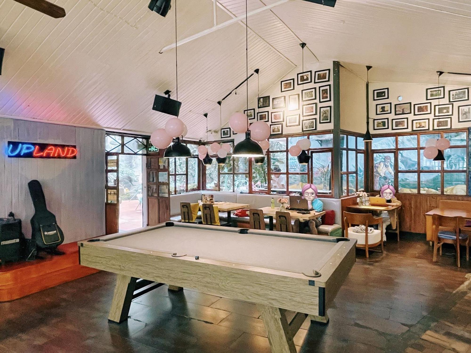 Kunming Upland International Youth Hostel Near The City Center ,2 Mins Walk To The Subway, 2 Mins Walk To The Green Lake, Close To Yuan Tong Temple, Old Street, Yunnan University, Convenient Payment And Visa Cards Are Accepted מראה חיצוני תמונה
