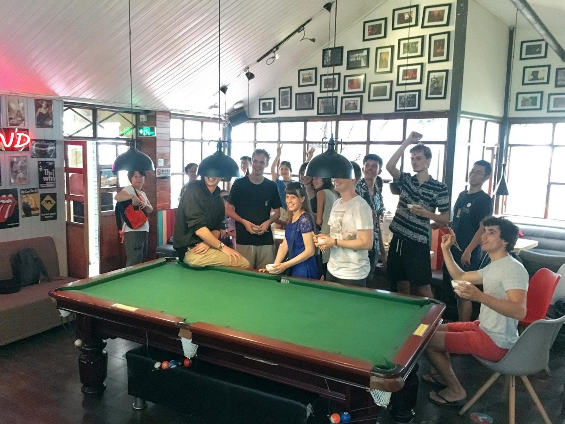 Kunming Upland International Youth Hostel Near The City Center ,2 Mins Walk To The Subway, 2 Mins Walk To The Green Lake, Close To Yuan Tong Temple, Old Street, Yunnan University, Convenient Payment And Visa Cards Are Accepted מראה חיצוני תמונה
