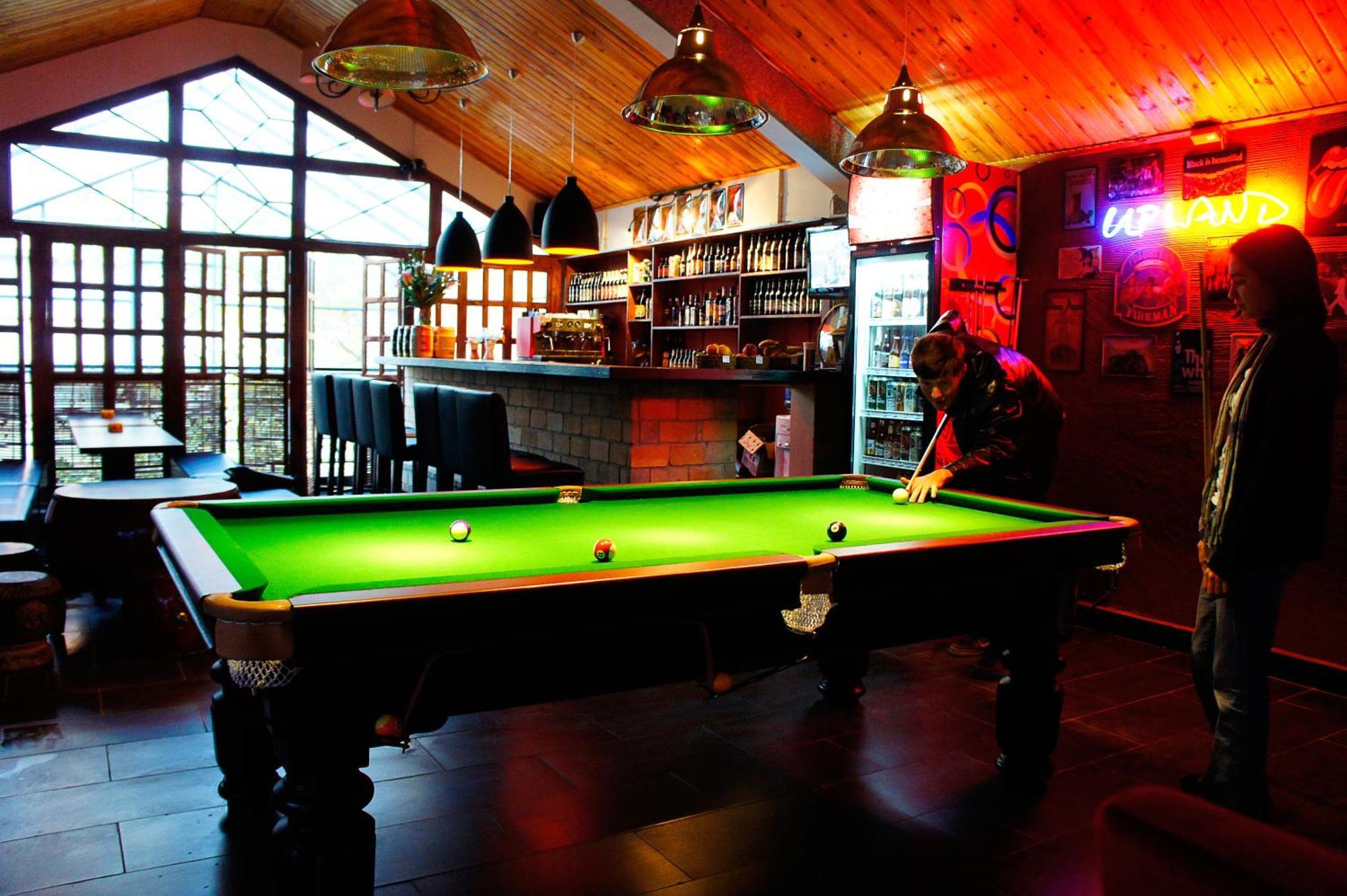 Kunming Upland International Youth Hostel Near The City Center ,2 Mins Walk To The Subway, 2 Mins Walk To The Green Lake, Close To Yuan Tong Temple, Old Street, Yunnan University, Convenient Payment And Visa Cards Are Accepted מראה חיצוני תמונה