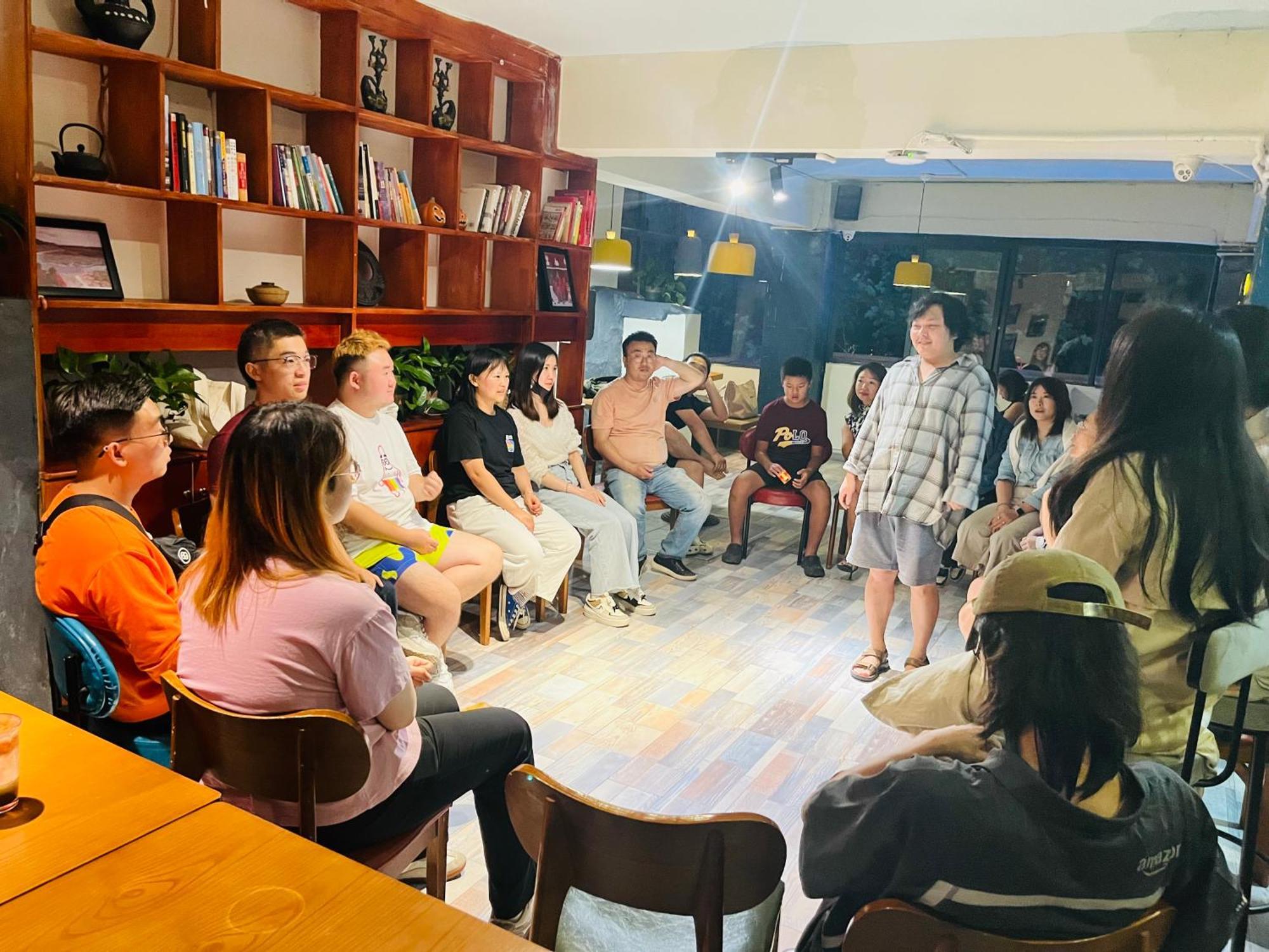 Kunming Upland International Youth Hostel Near The City Center ,2 Mins Walk To The Subway, 2 Mins Walk To The Green Lake, Close To Yuan Tong Temple, Old Street, Yunnan University, Convenient Payment And Visa Cards Are Accepted מראה חיצוני תמונה